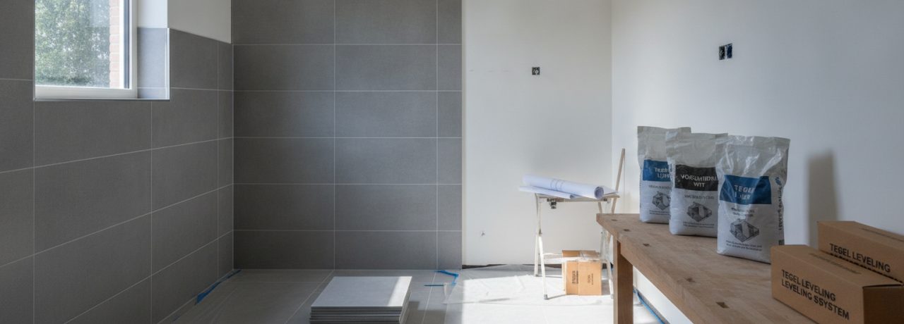 Tegelzetter 8 tips om vertraging bij tegelwerk in je woning te voorkomen.